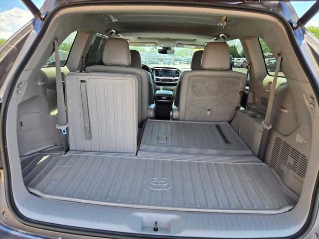 used 2019 Toyota Highlander car, priced at $22,000