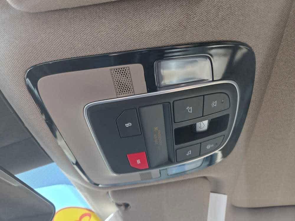 used 2023 Hyundai Santa Fe car, priced at $30,500