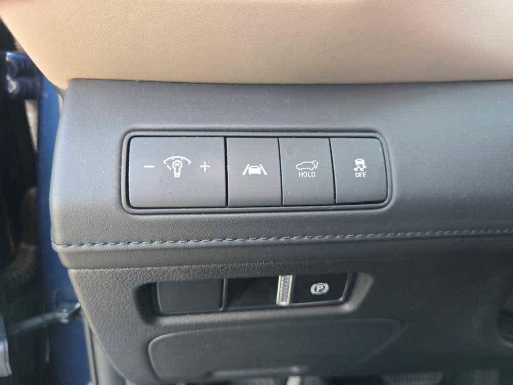 used 2023 Hyundai Santa Fe car, priced at $30,500
