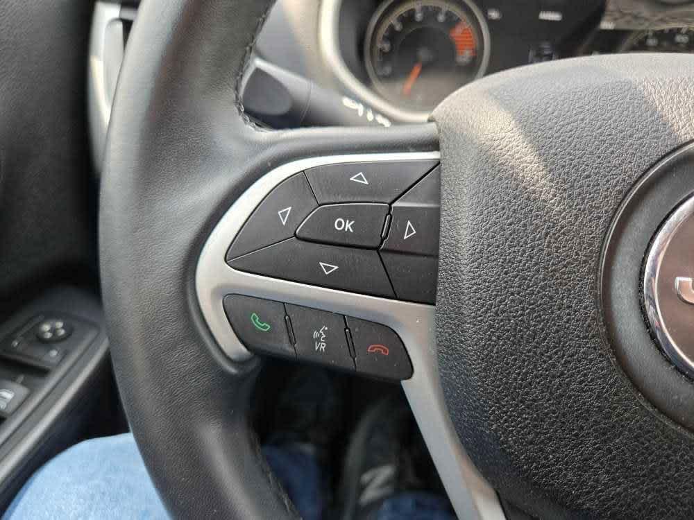 used 2016 Jeep Cherokee car, priced at $13,500