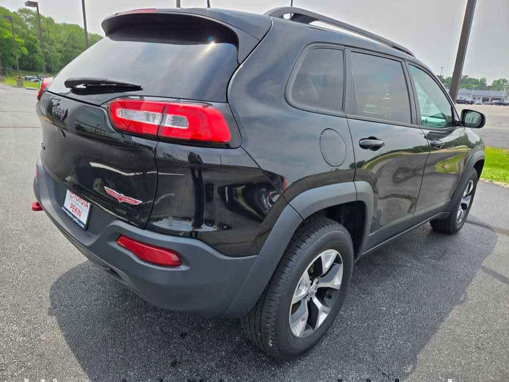 used 2016 Jeep Cherokee car, priced at $13,500