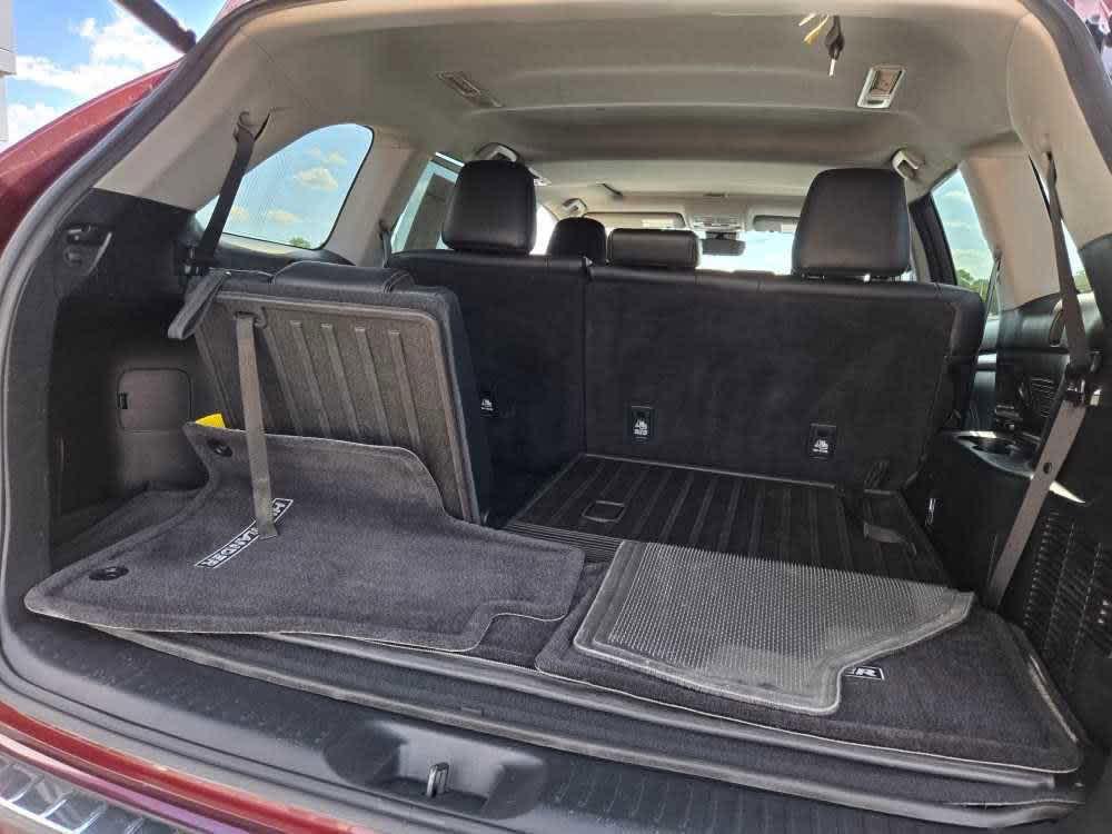used 2017 Toyota Highlander car, priced at $22,500