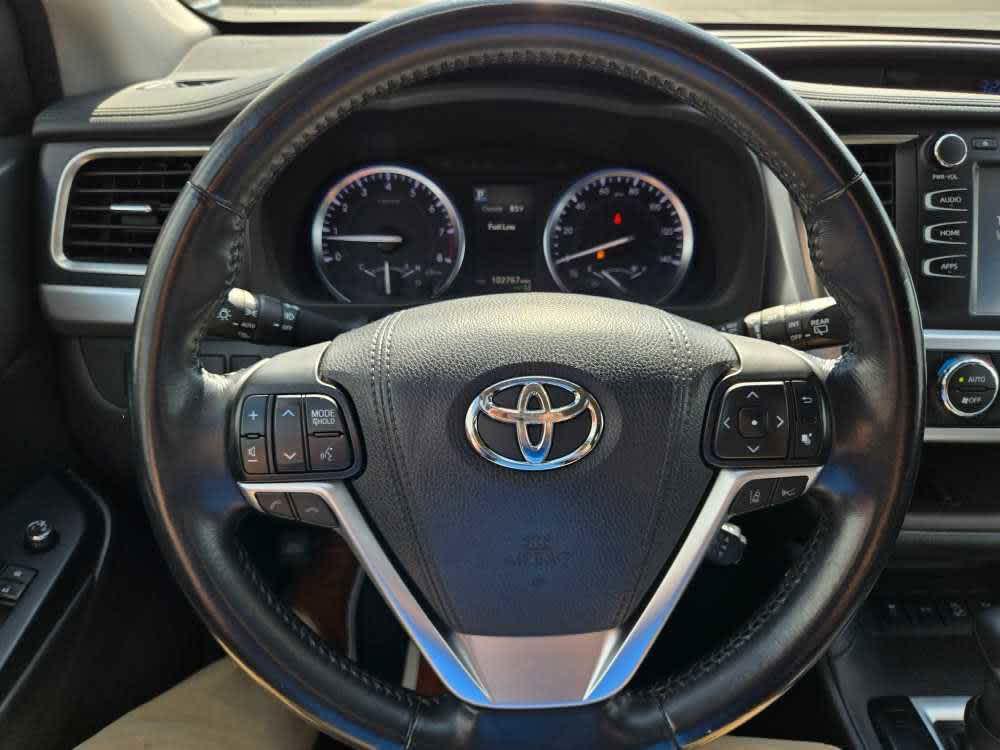 used 2017 Toyota Highlander car, priced at $22,500