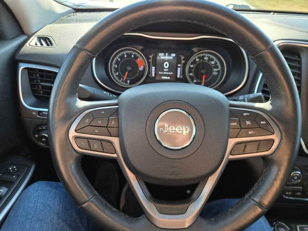 used 2019 Jeep Cherokee car, priced at $17,500