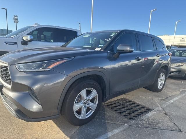 used 2021 Toyota Highlander car, priced at $22,898