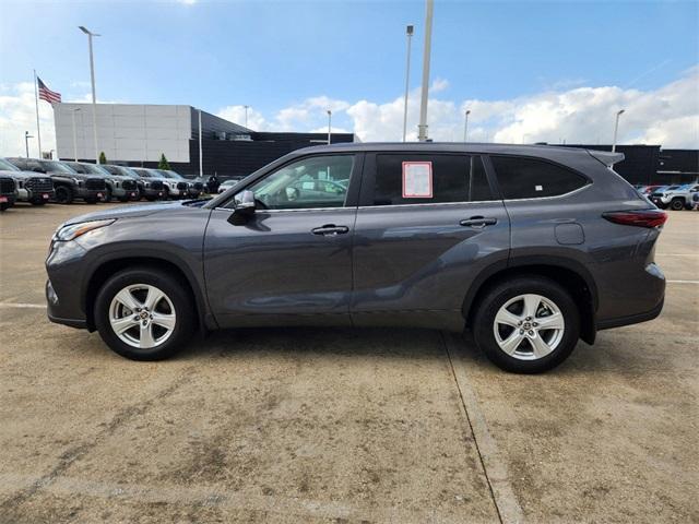 used 2024 Toyota Highlander car, priced at $41,140