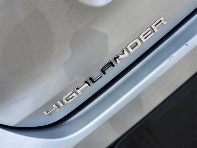used 2023 Toyota Highlander car, priced at $32,989