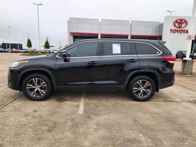 used 2019 Toyota Highlander car, priced at $18,648