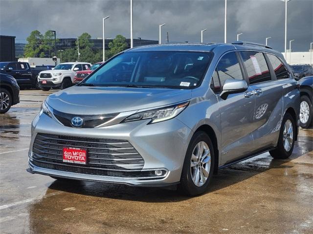 used 2021 Toyota Sienna car, priced at $41,137