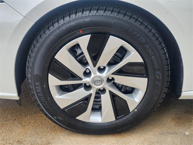 used 2024 Nissan Altima car, priced at $19,389