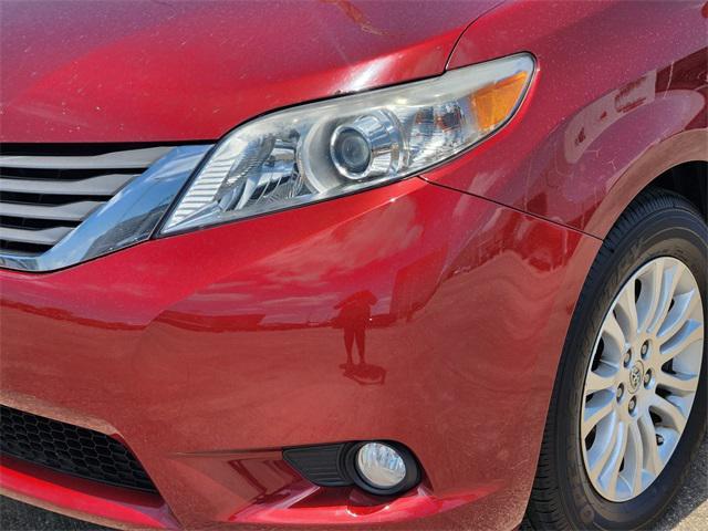 used 2014 Toyota Sienna car, priced at $11,115
