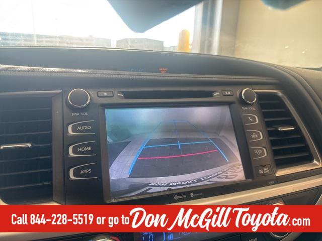 used 2014 Toyota Highlander car, priced at $17,784