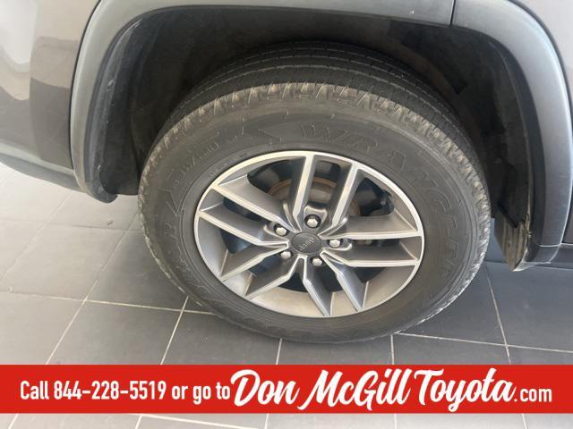 used 2020 Jeep Grand Cherokee car, priced at $18,131