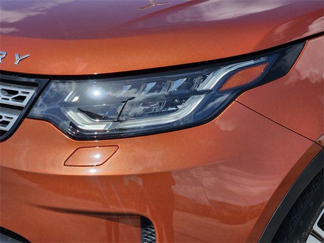 used 2018 Land Rover Discovery car, priced at $19,903