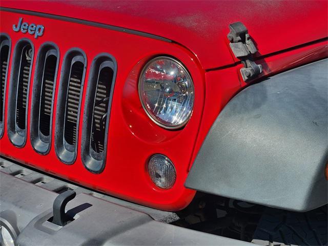 used 2015 Jeep Wrangler Unlimited car, priced at $18,922
