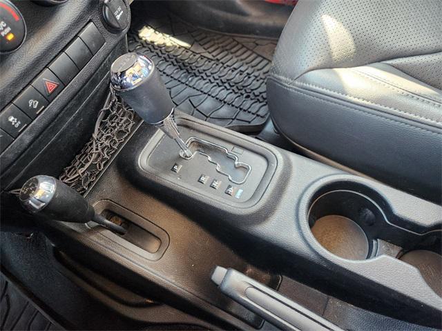 used 2015 Jeep Wrangler Unlimited car, priced at $18,922