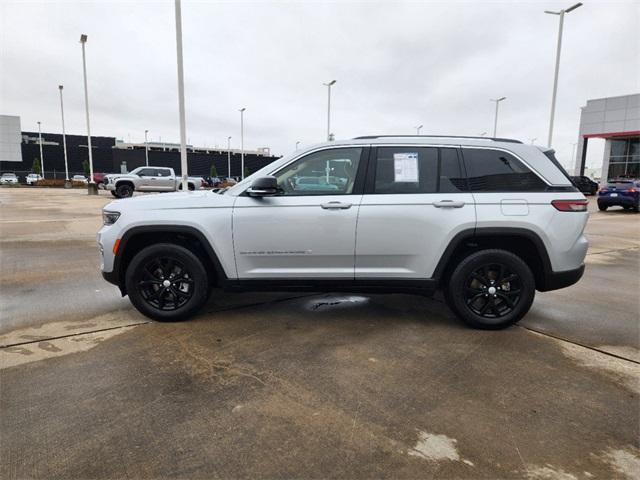 used 2022 Jeep Grand Cherokee car, priced at $29,889