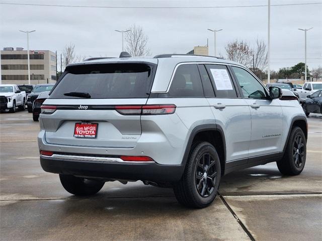 used 2022 Jeep Grand Cherokee car, priced at $29,889