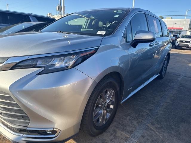 used 2021 Toyota Sienna car, priced at $35,374