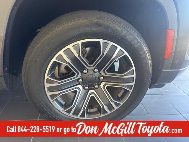 used 2022 Jeep Wagoneer car, priced at $47,277