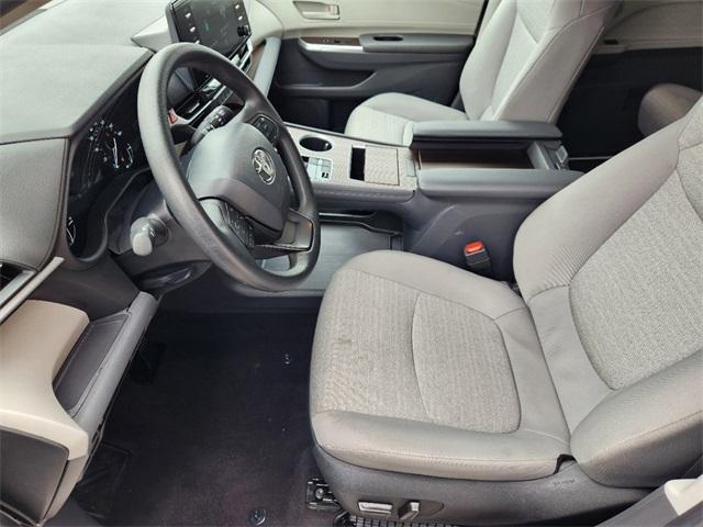 used 2024 Toyota Sienna car, priced at $39,088