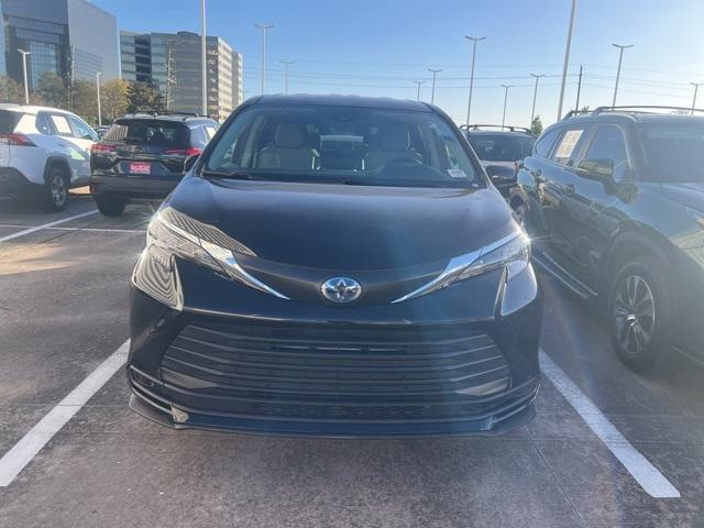 used 2024 Toyota Sienna car, priced at $40,749