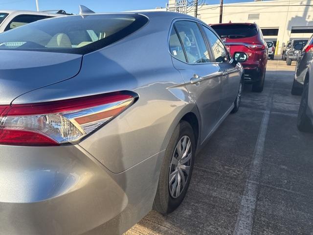 used 2020 Toyota Camry Hybrid car, priced at $16,576