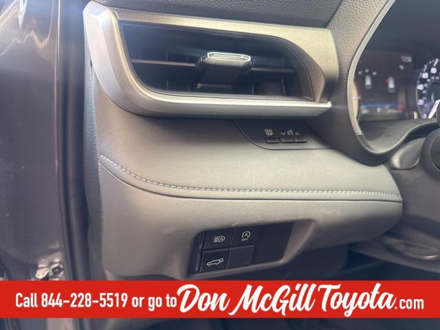 used 2024 Toyota Highlander car, priced at $39,762
