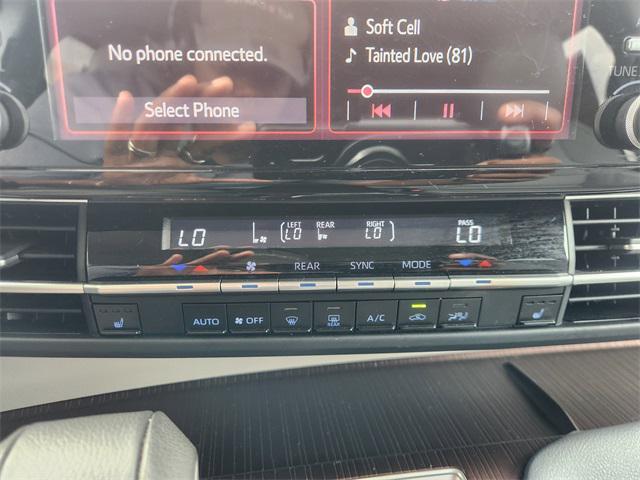 used 2023 Toyota Sienna car, priced at $39,895