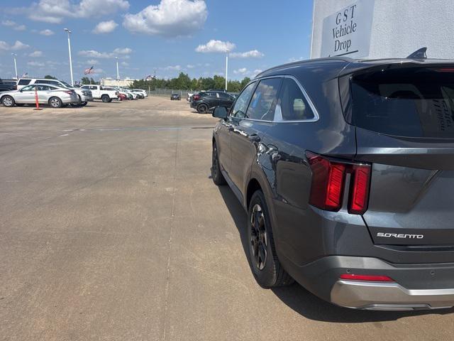used 2024 Kia Sorento car, priced at $29,383