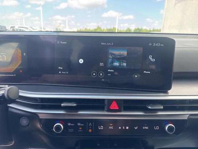 used 2024 Kia Sorento car, priced at $29,383