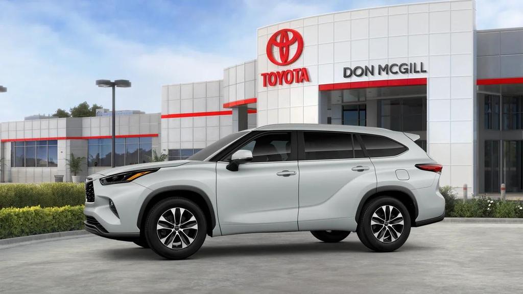 new 2025 Toyota Highlander car, priced at $47,967