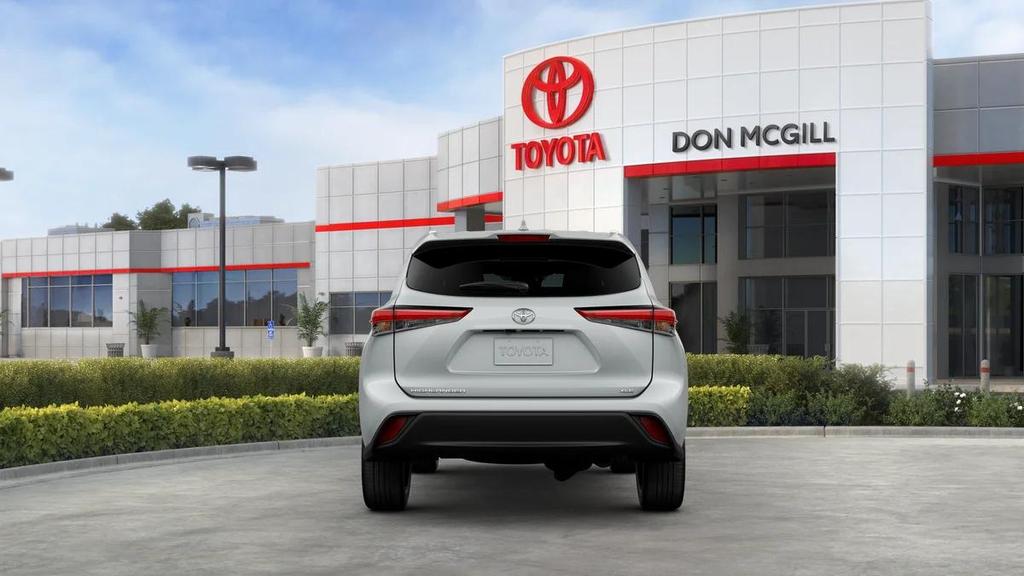 new 2025 Toyota Highlander car, priced at $47,967