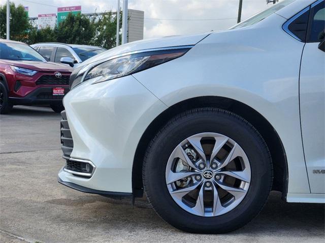 used 2021 Toyota Sienna car, priced at $36,936