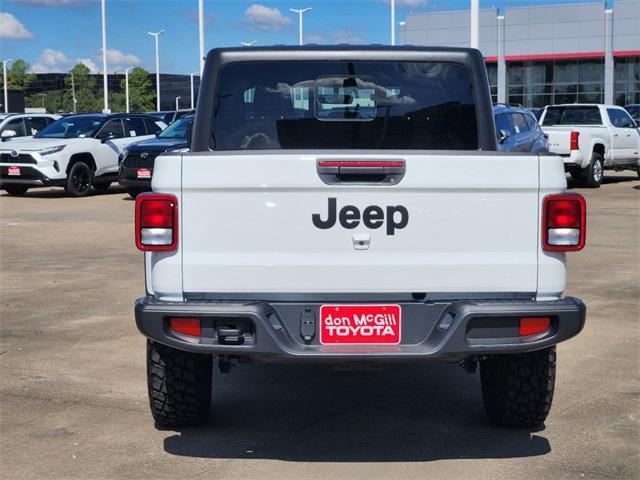 used 2023 Jeep Gladiator car, priced at $33,530