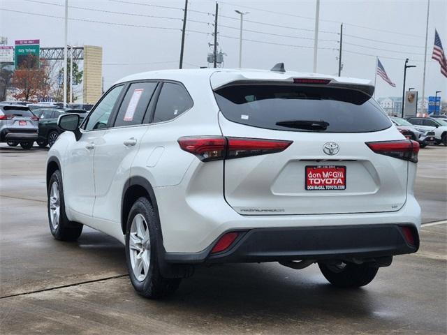 used 2023 Toyota Highlander car, priced at $31,484