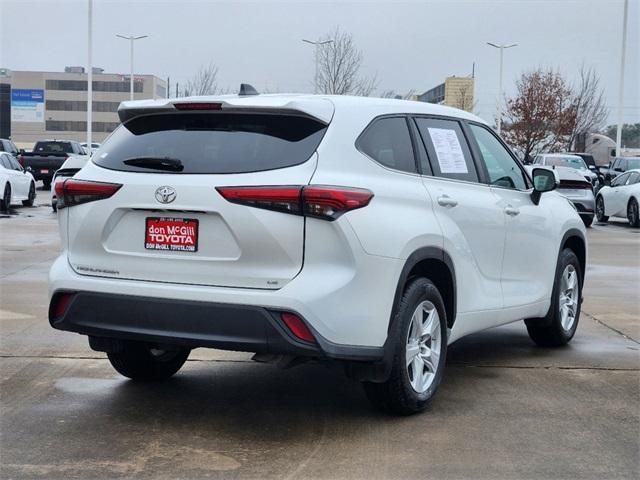 used 2023 Toyota Highlander car, priced at $31,484