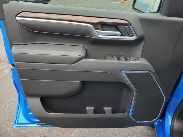 new 2025 Chevrolet Silverado 1500 car, priced at $58,605