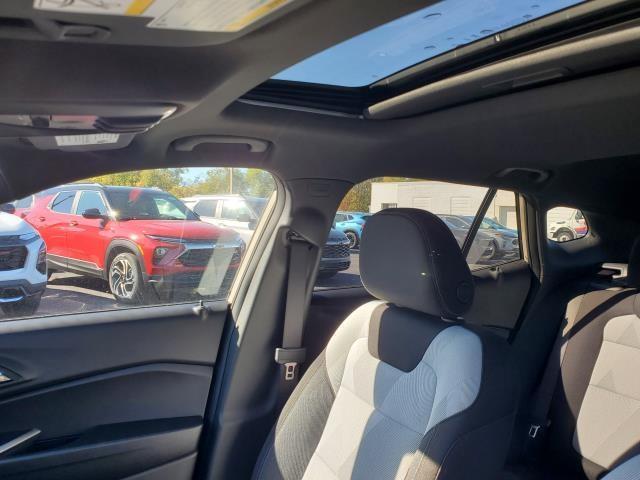 new 2026 Chevrolet Trax car, priced at $25,290