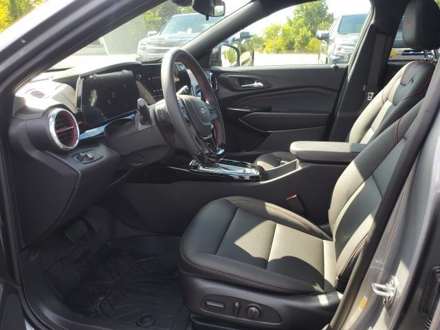 new 2025 Chevrolet Trax car, priced at $27,270