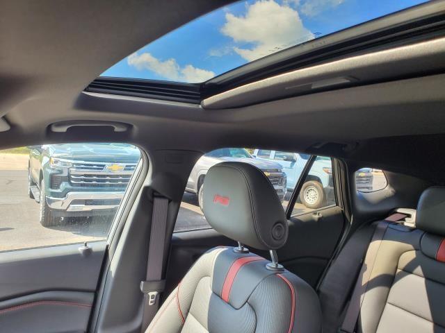 new 2025 Chevrolet Trax car, priced at $27,270