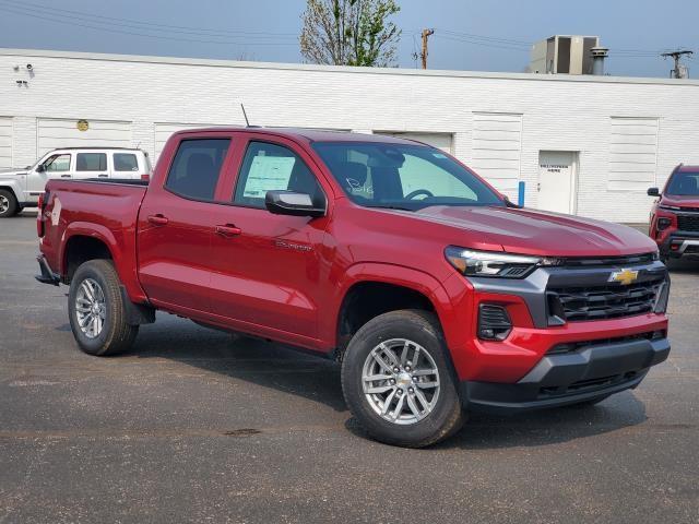 new 2025 Chevrolet Colorado car, priced at $43,860