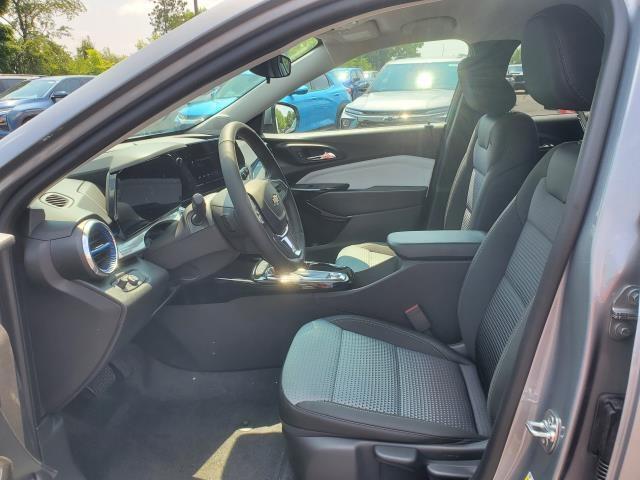new 2025 Chevrolet Trax car, priced at $25,485