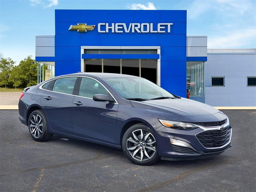 new 2025 Chevrolet Malibu car, priced at $28,245