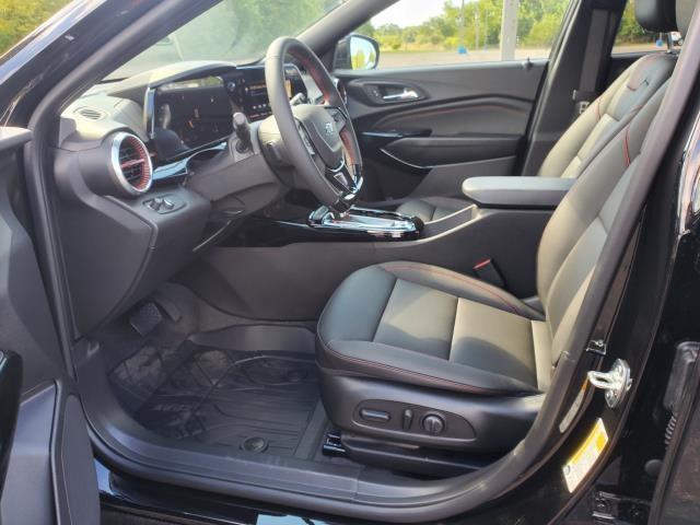 new 2025 Chevrolet Trax car, priced at $27,270