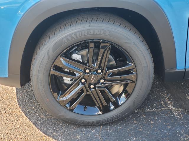 new 2025 Chevrolet Trax car, priced at $25,914