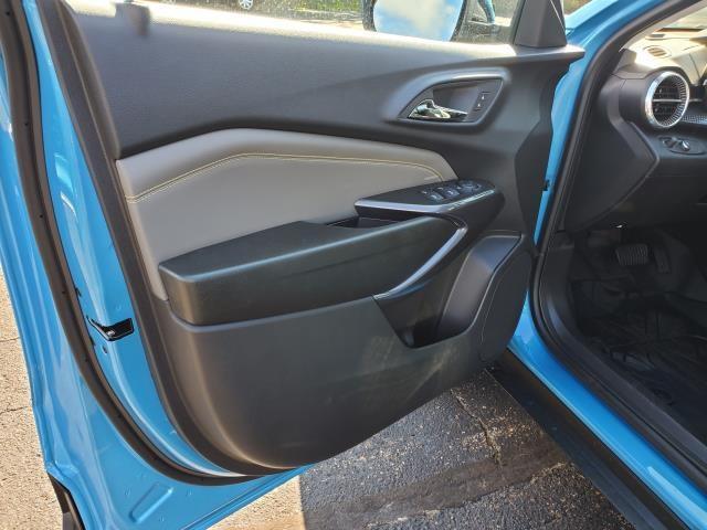 new 2025 Chevrolet Trax car, priced at $25,914