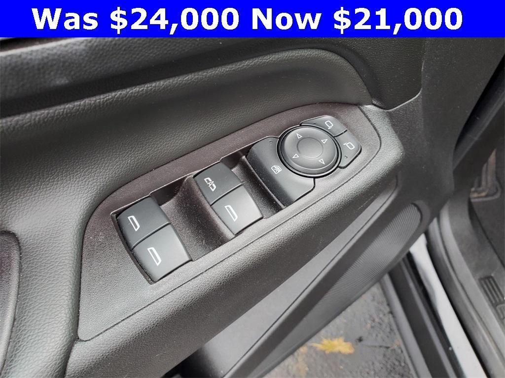 used 2021 Chevrolet Equinox car, priced at $21,000