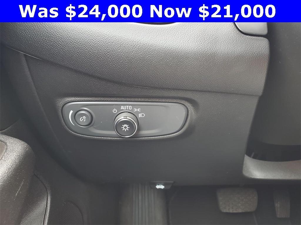 used 2021 Chevrolet Equinox car, priced at $21,000