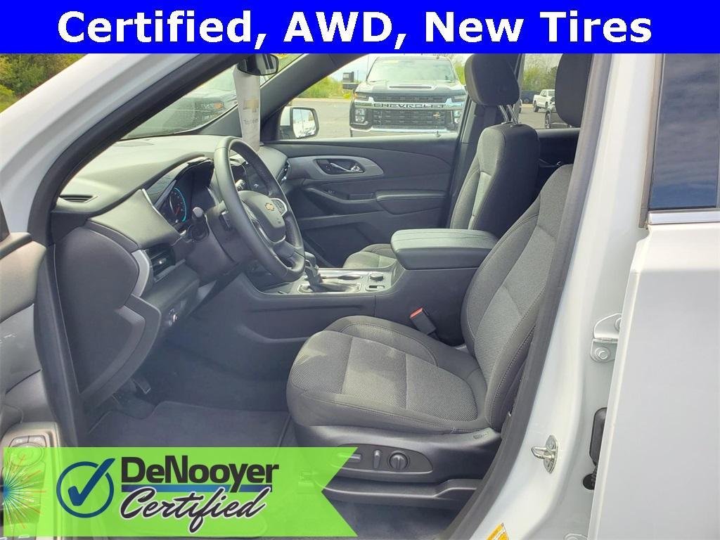 used 2023 Chevrolet Traverse car, priced at $32,104